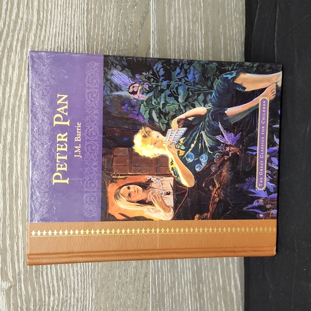 Peter Pan children's classic 2004 edition beautiful bound book like new